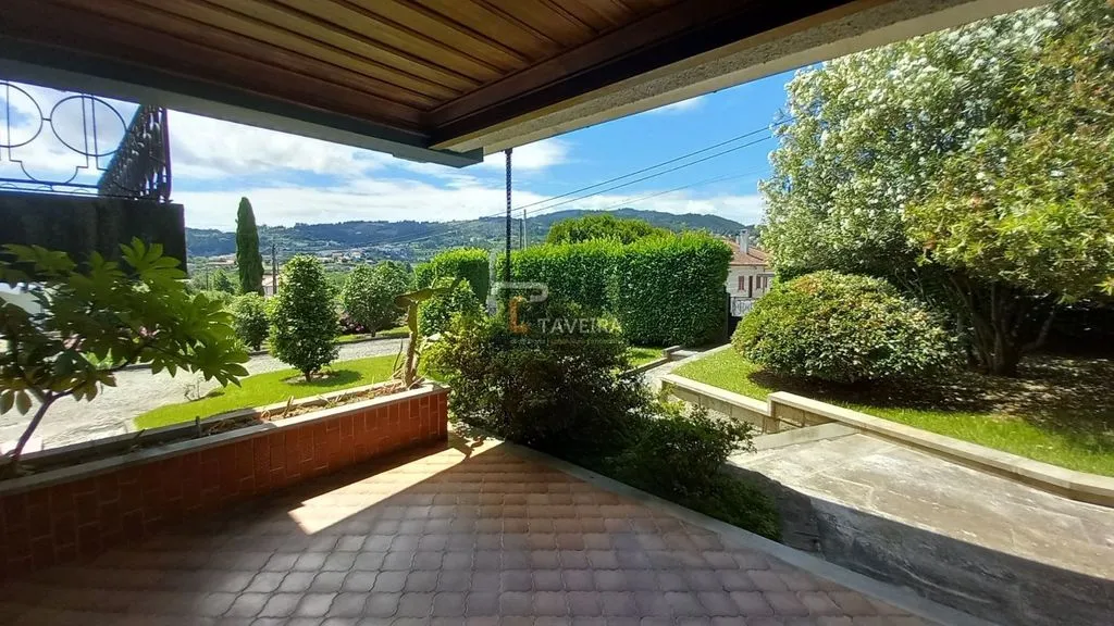 Terrass - Modern Luxury House with Garden in Arcos de Valdevez