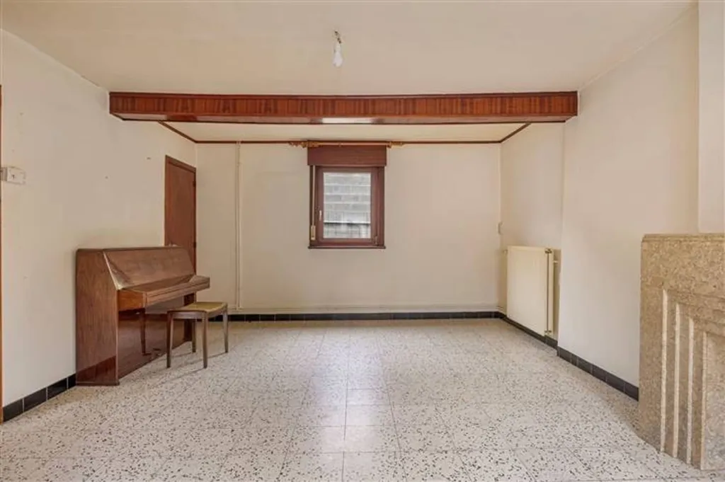 Elutuba - Farmhouse to Renovate with Garden in Gilmont