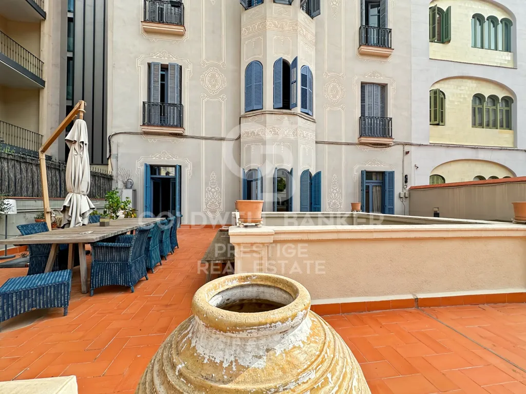 Aed - Flat with Large Terrace in Eixample, Barcelona