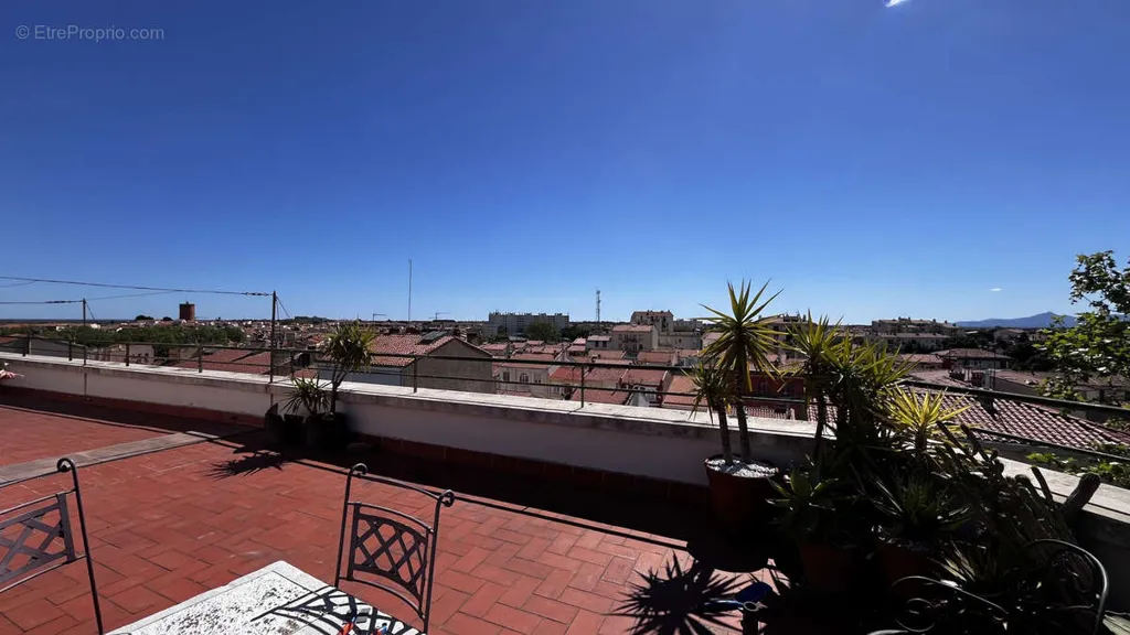 Terrasse - Appartement T4 avec Balcon à Perpignan