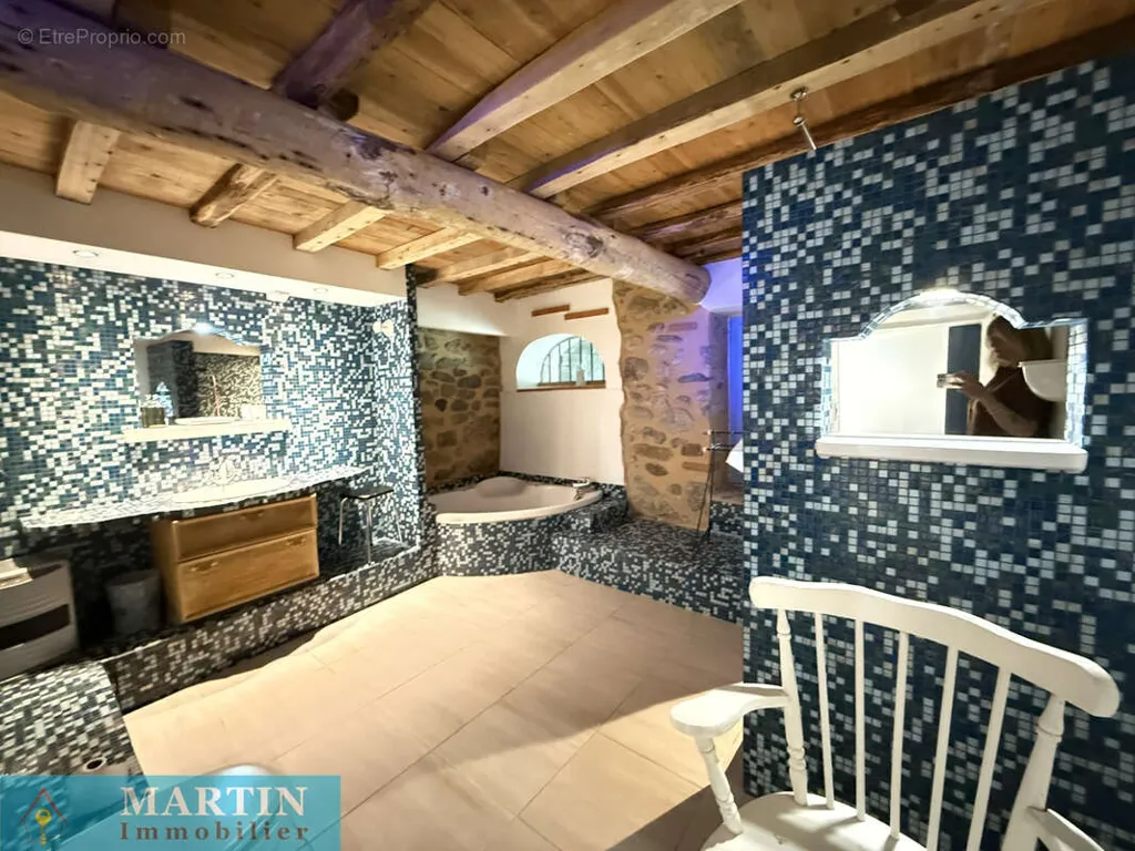 Bagni - Mas with River Access in Peaceful Hamlet