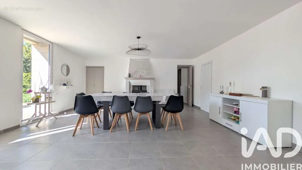 Maison 7 pièces à Radenac