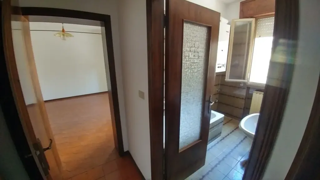 Salles de bain - Trilocale with Private Terrace in Zocca