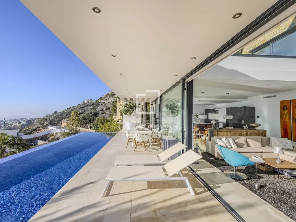 Piscine - Luxury Villa with Panoramic Sea Views in Benitachell