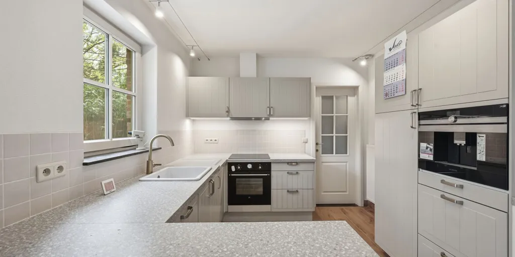 Cucina - Villa with Panoramic Garden in Rotseelaar