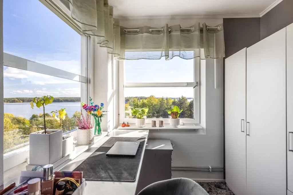 Bureau - Apartment with Sea View in Täby
