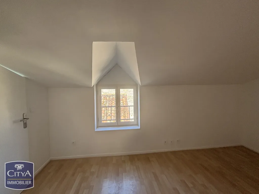 Pièces - Appartement 1 Pièce avec Vue sur Bordeaux
