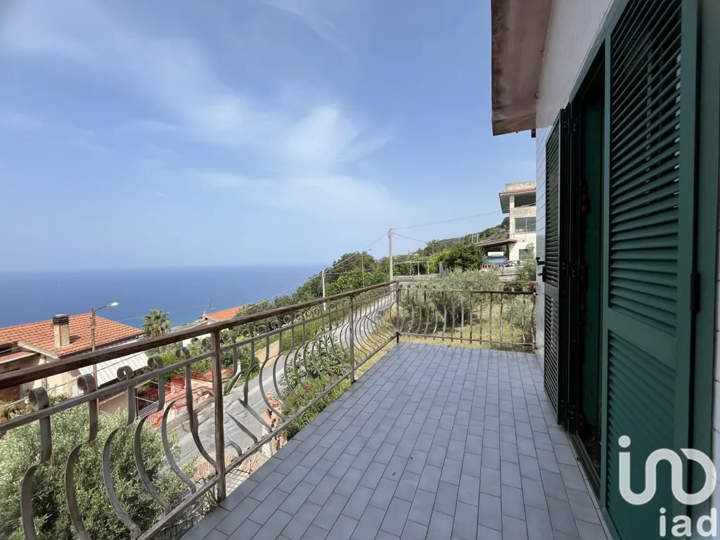 Balcone - Villa with Sea View near Longobardi