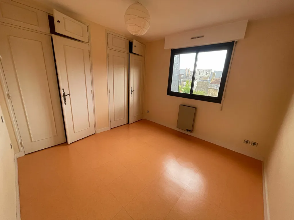 Pièces - Appartement Duplex en Centre-Ville à Mayenne