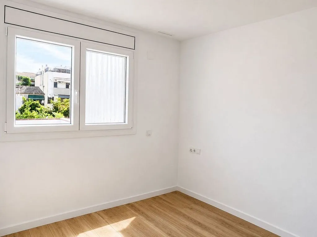 Pièces - Duplex Apartment with Balcony in Castelldefels Centre