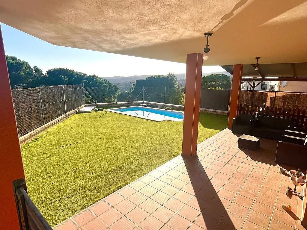 Pool - Chalet with Private Pool in Lloret de Mar