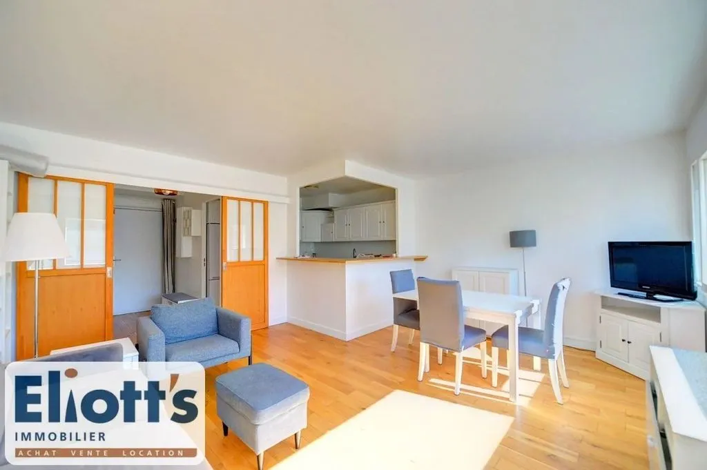 Soggiorno - Luxury Flat with Balcony in Paris