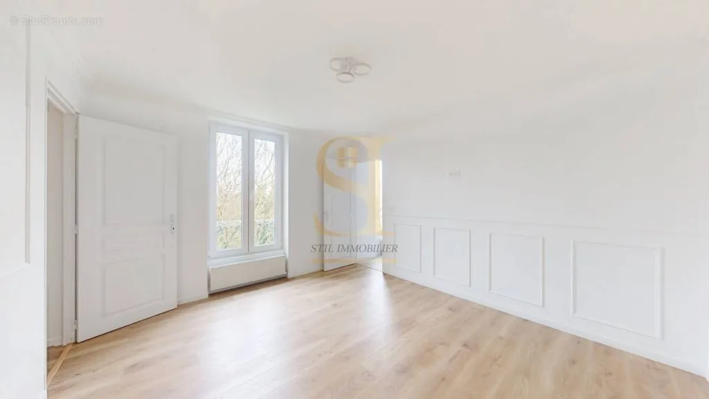 Pièces - Appartement Neuf avec Triple Vitrage à Corbeil-Essonnes