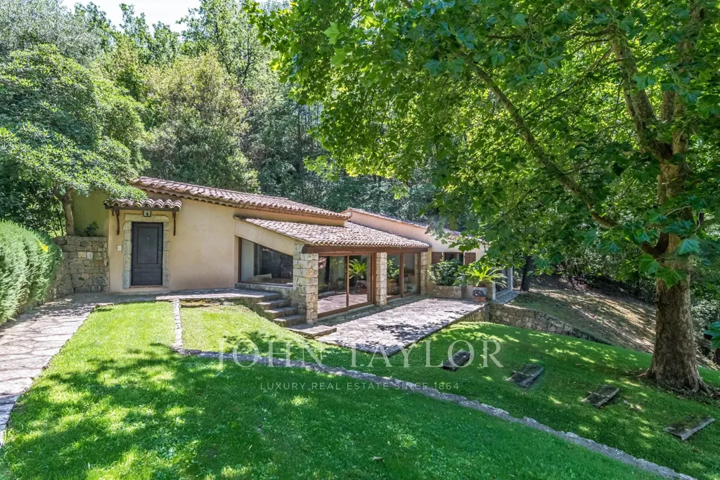 Jardin - Bastide Luxueuse avec Piscine à Grasse
