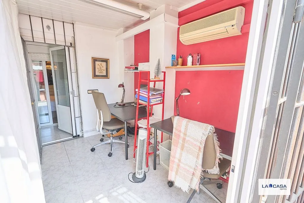 Bureau - Apartment with Terrace in Creu Coberta