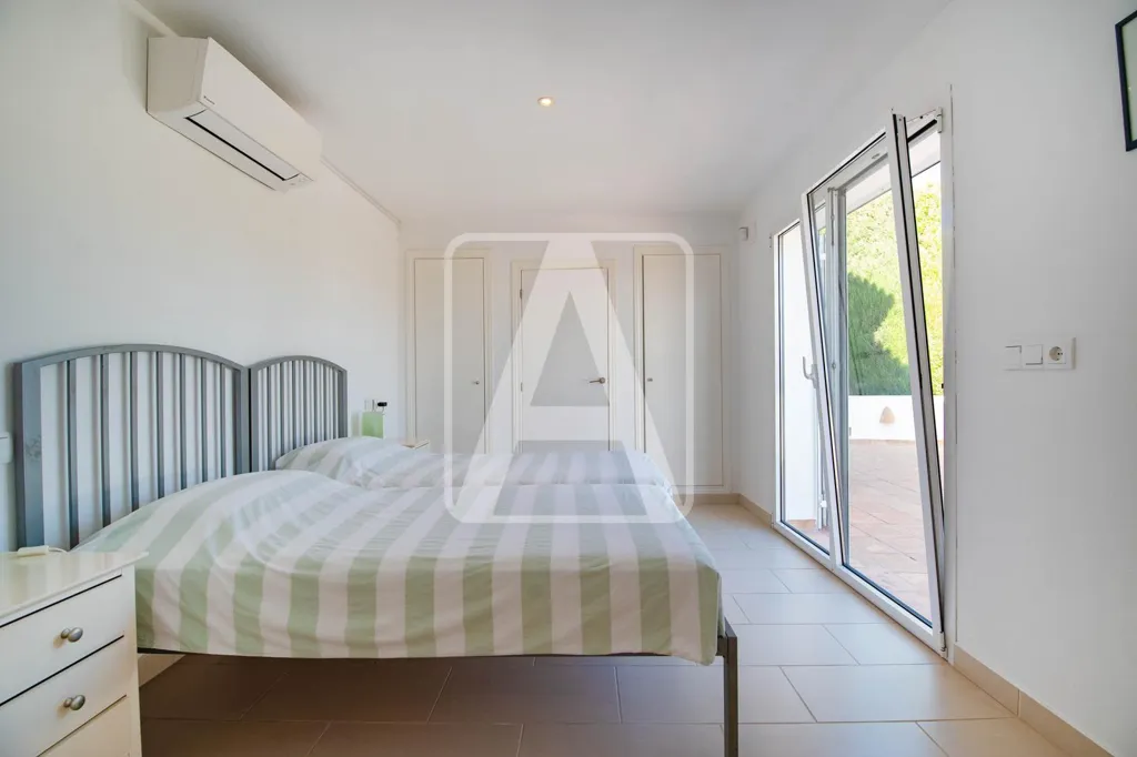 Chambres - Mediterranean Villa with Sea Views in Benissa