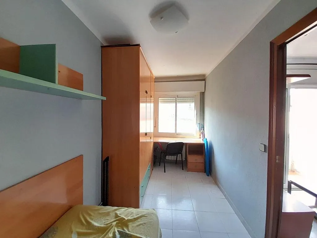 Chambres - Apartment with Balcony in Canet de Mar