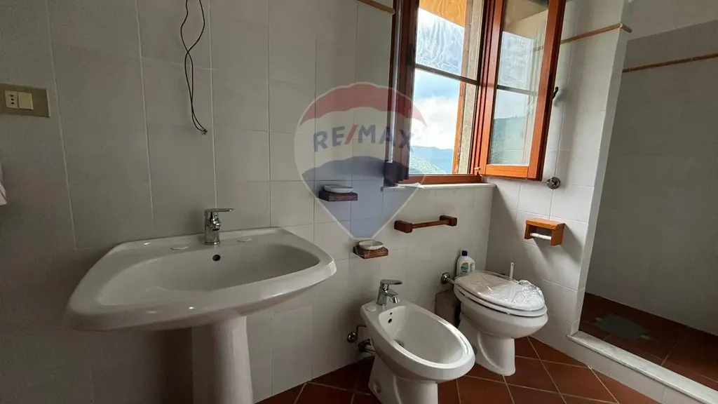 Vannitoad - Rustic Bifamily Villa with Panoramic View in Crasciana