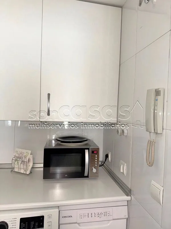 Cuisine - 1-Bedroom Apartment with Pool in Rejas