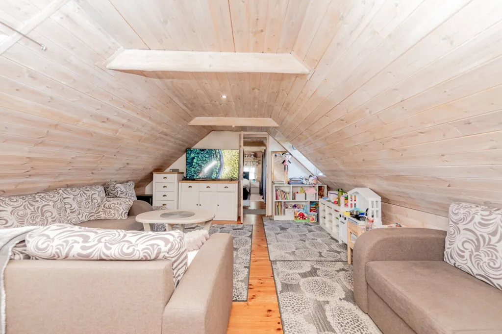 Rooms - Renovated Cottage with Sauna in Soeva
