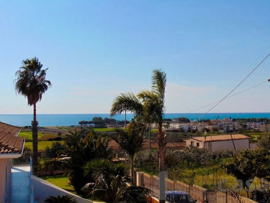 Terrass - Luxury Villa with Pool in Ragusa