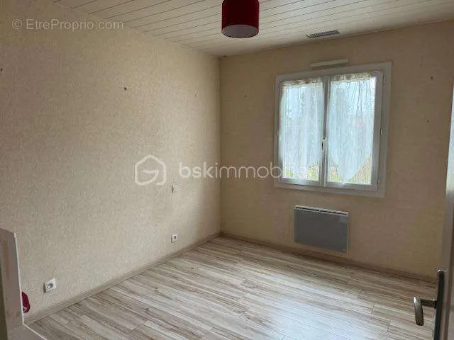 Stanze - Contemporary House with Garden in Coutras Centre