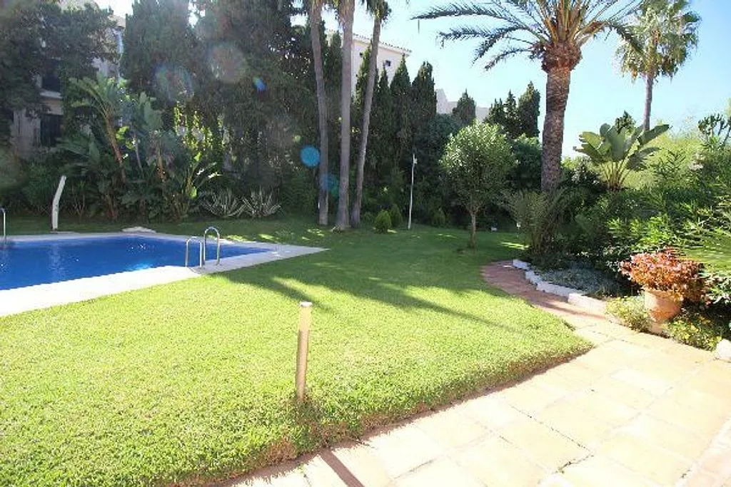 Garden - Luxury Apartment with Pool in Puerto Banús