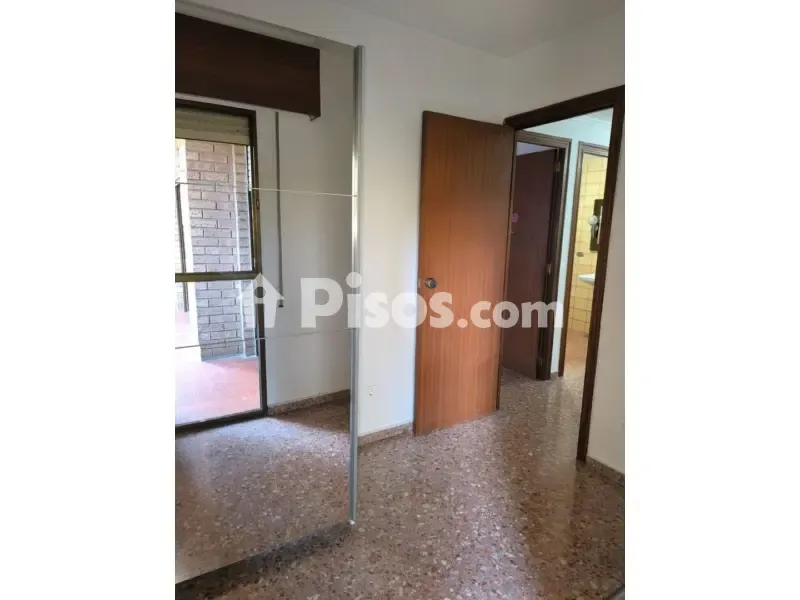 Esik - Apartment with Balcony in Valencia