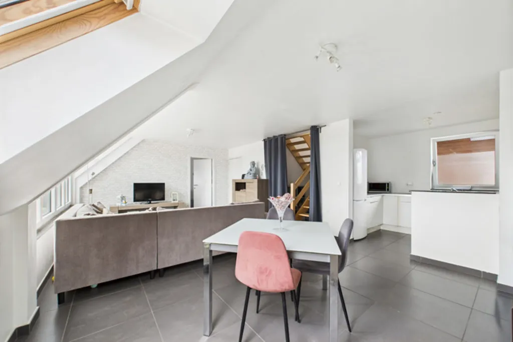 Salle à manger - Appartement Duplex avec Terrasse au Centre de Mouscron