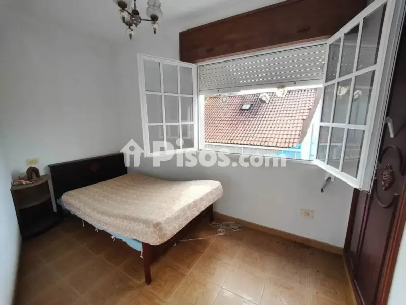 Bedrooms - Chalet for Renovation near Rianxo Centre
