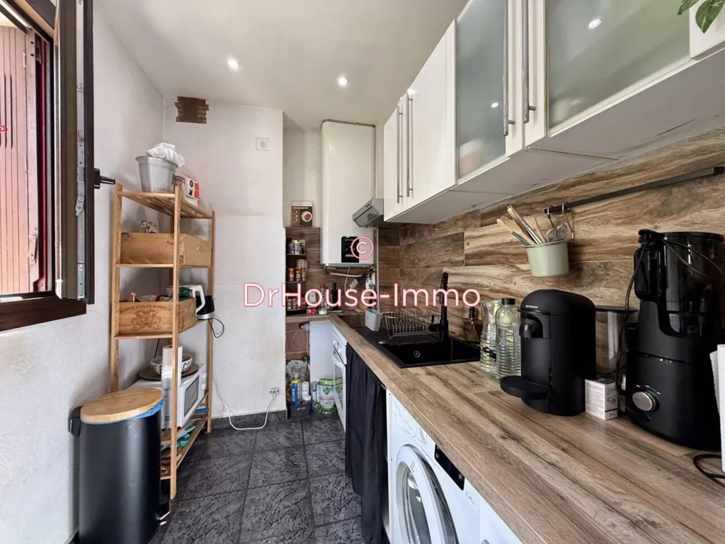 Cucina - Studio with Tram Access in Nice