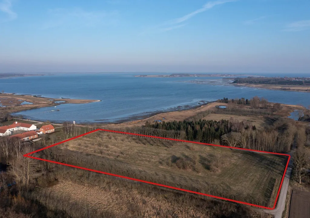 Õhuvaade - Detached House with Large Plot in Juelsminde