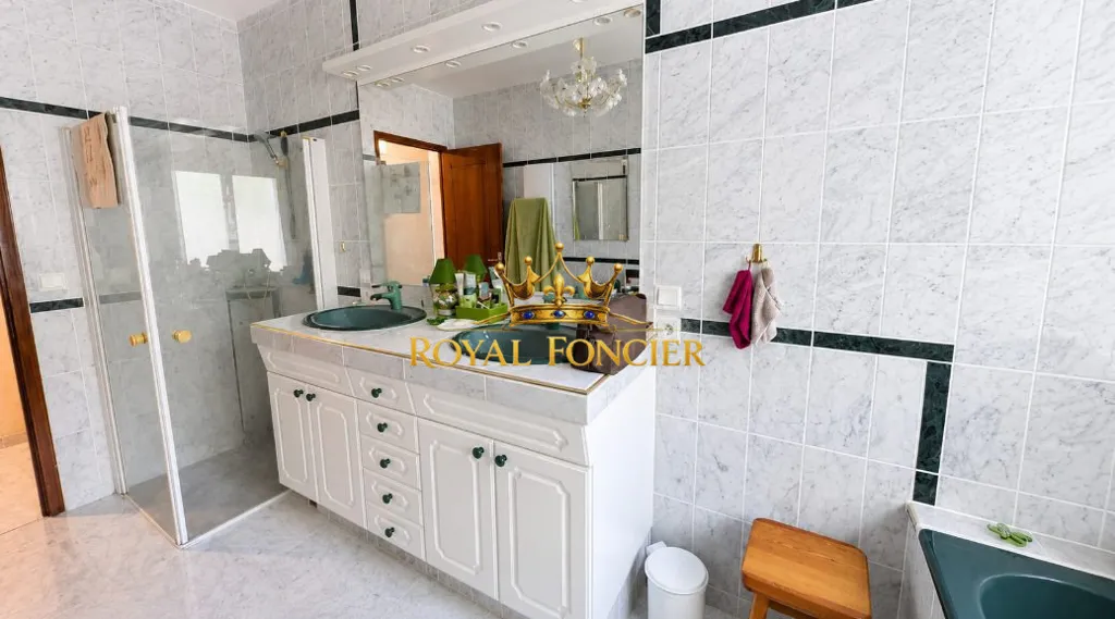 Bagni - Detached House with Garden in Quiet Area