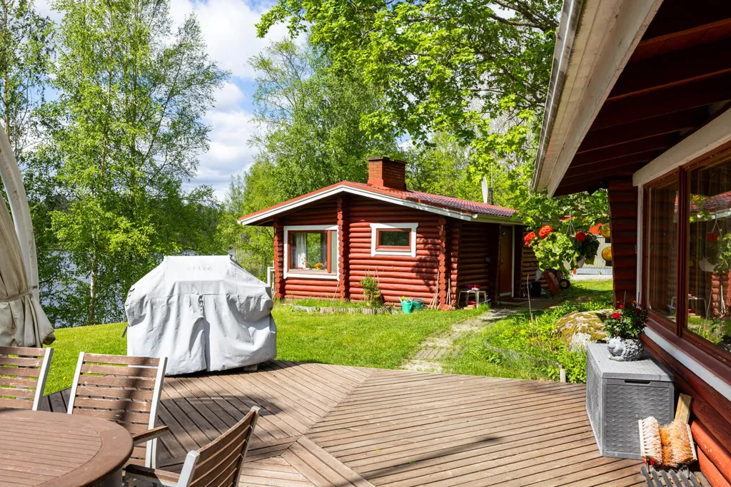 Terrasse - Cottage with Private Beach in Ylöjärvi