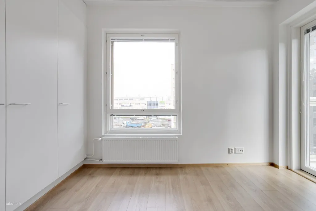 Toad - Modern Flat with Balcony in Konala, Helsinki