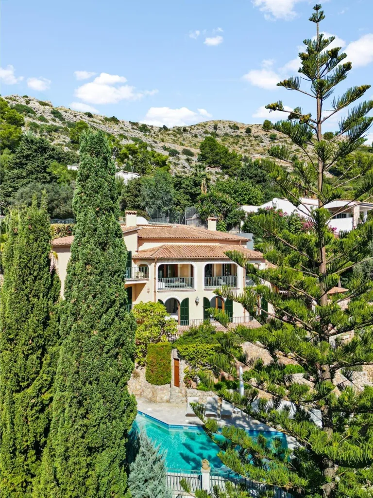 Õhuvaade - Renovated Villa with Mountain Views in Pollensa