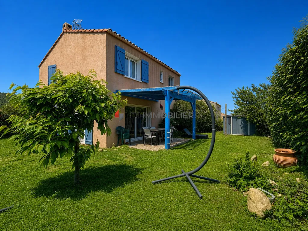 Aed - 3-Faced House with Garden and Garage in Codalet