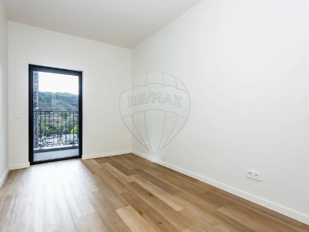 Toad - New 4-Bedroom Flat with River Views in Miraflores