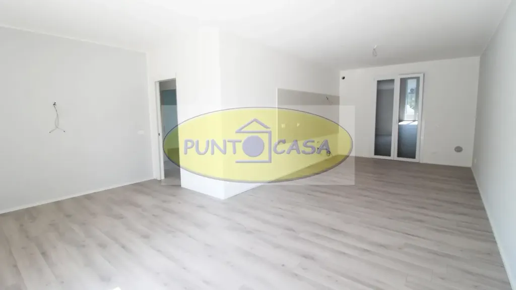 Elutuba - New Triplex Villa with Private Garden in Borghetto Lodigiano