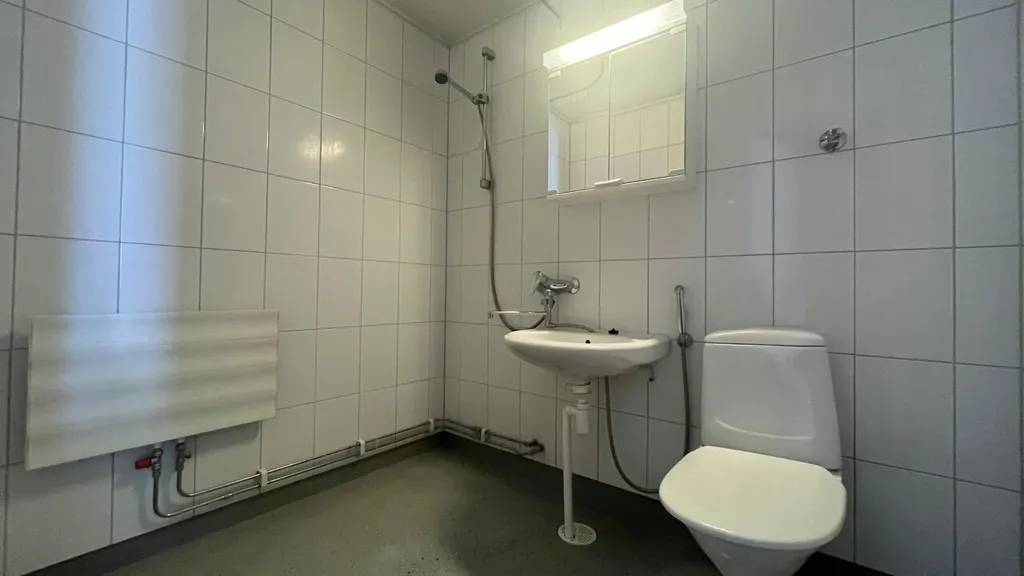 Vannitoad - Spacious Apartment with Balcony in Virkkala, Lohja