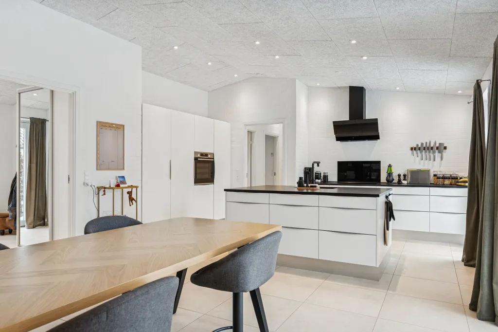Köök - Contemporary Villa with Terrace in Brande
