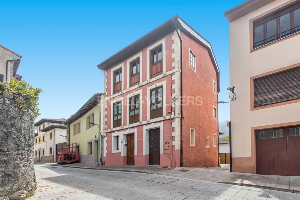 Esterno - Apartment with Balcony in Llanes Centre