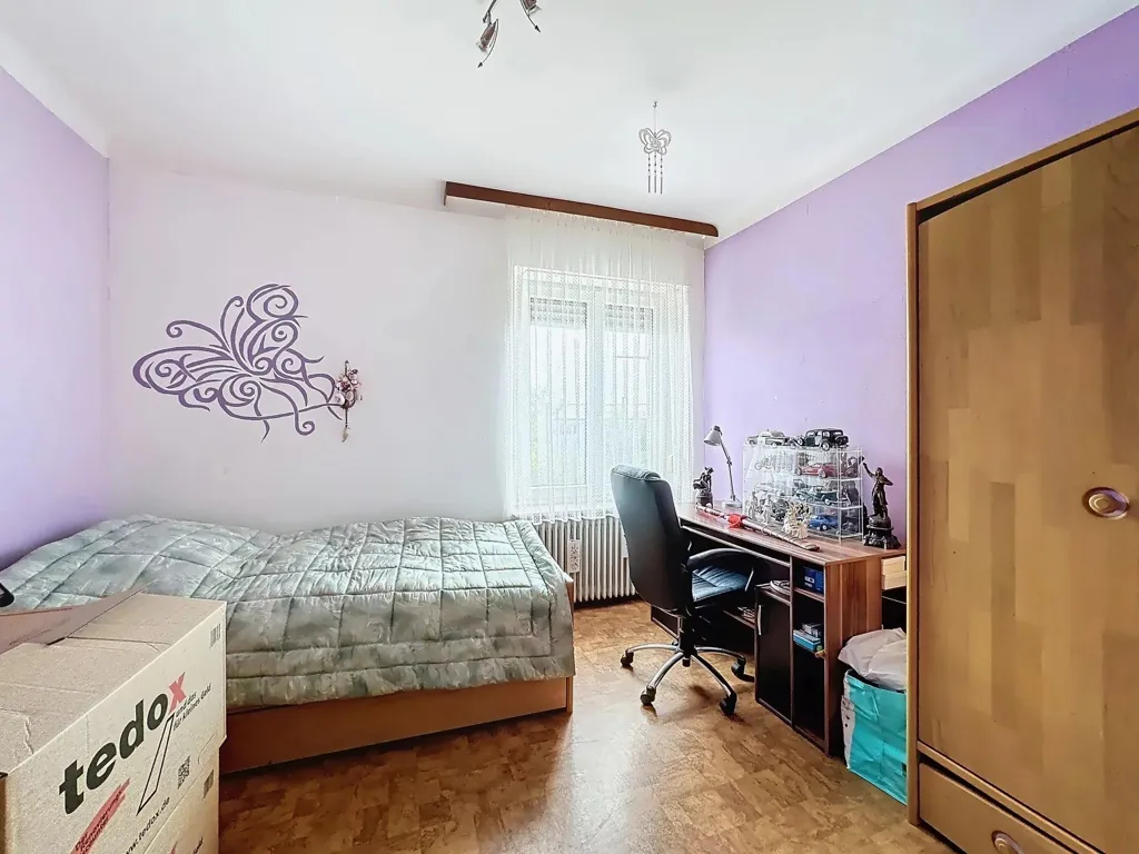 Chambres - Maison Jumelée avec Jardin à Wecker