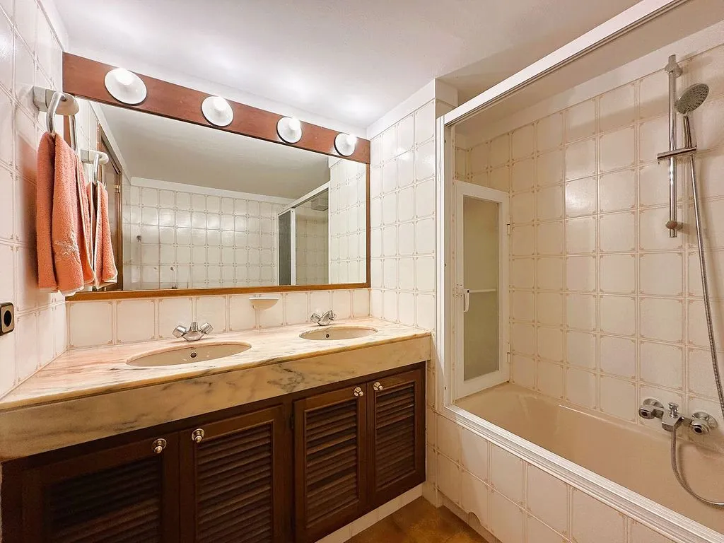 Salles de bain - Luxury House with Panoramic Views in Arenys de Munt