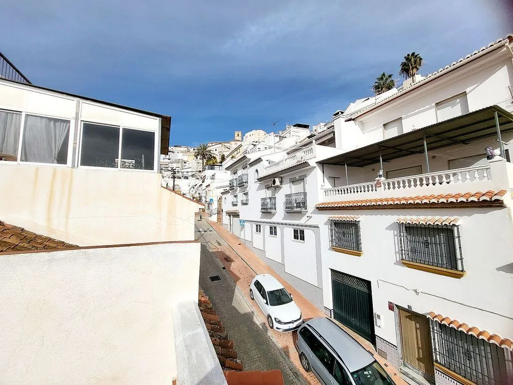 Rõdu - Terraced House with Terrace in Salobreña