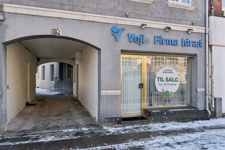 Extérieur - Commercial Unit with High Visibility in Vejle Centre