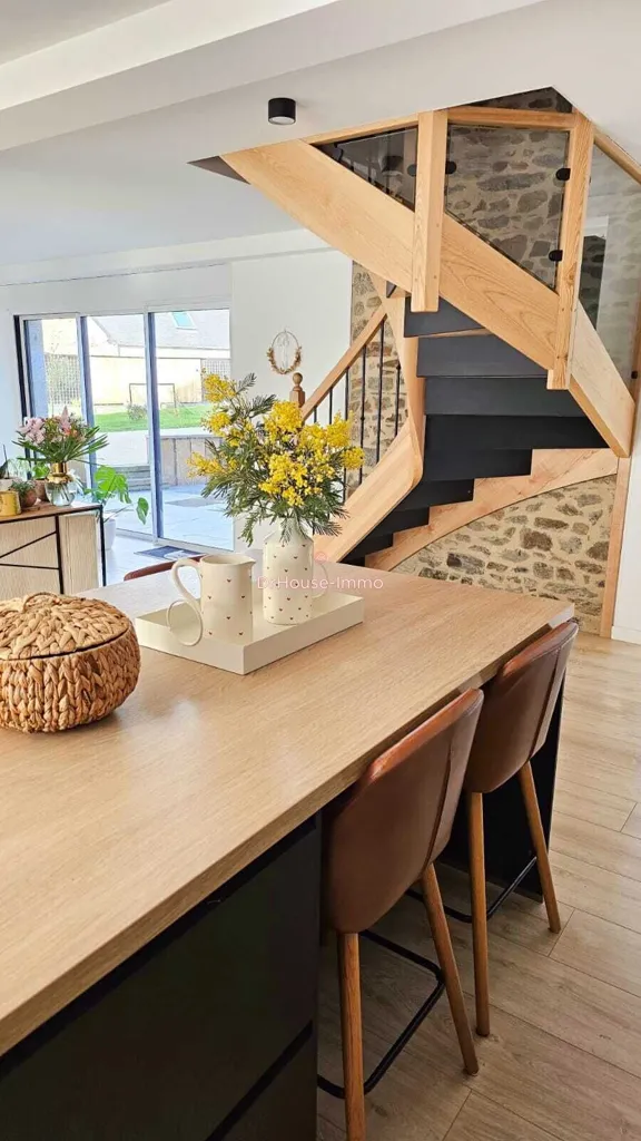 Dining Room - City Centre House with Terrace in Plerguer