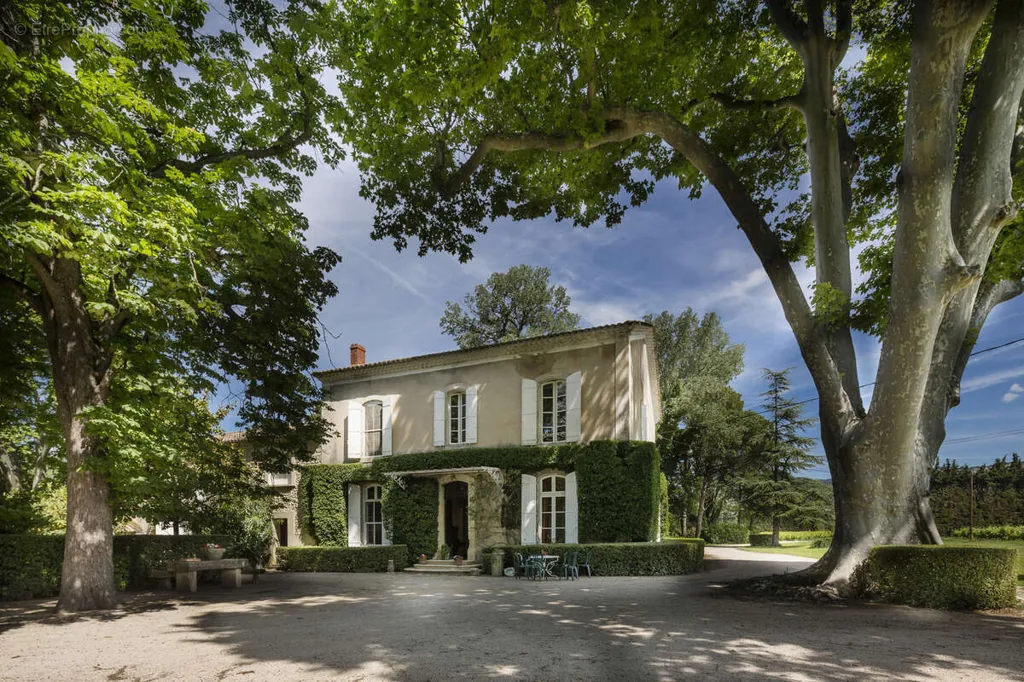 Extérieur - Maison historique avec vignoble à Beaumes-de-Venise