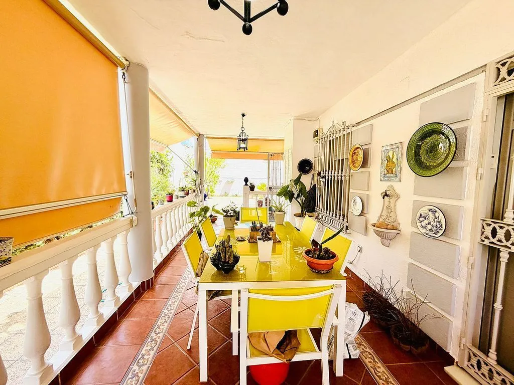 Terrasse - Single-Storey Chalet with Terrace in Montequinto