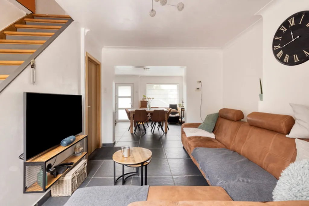 Elutuba - Family Home with Garden in Lede